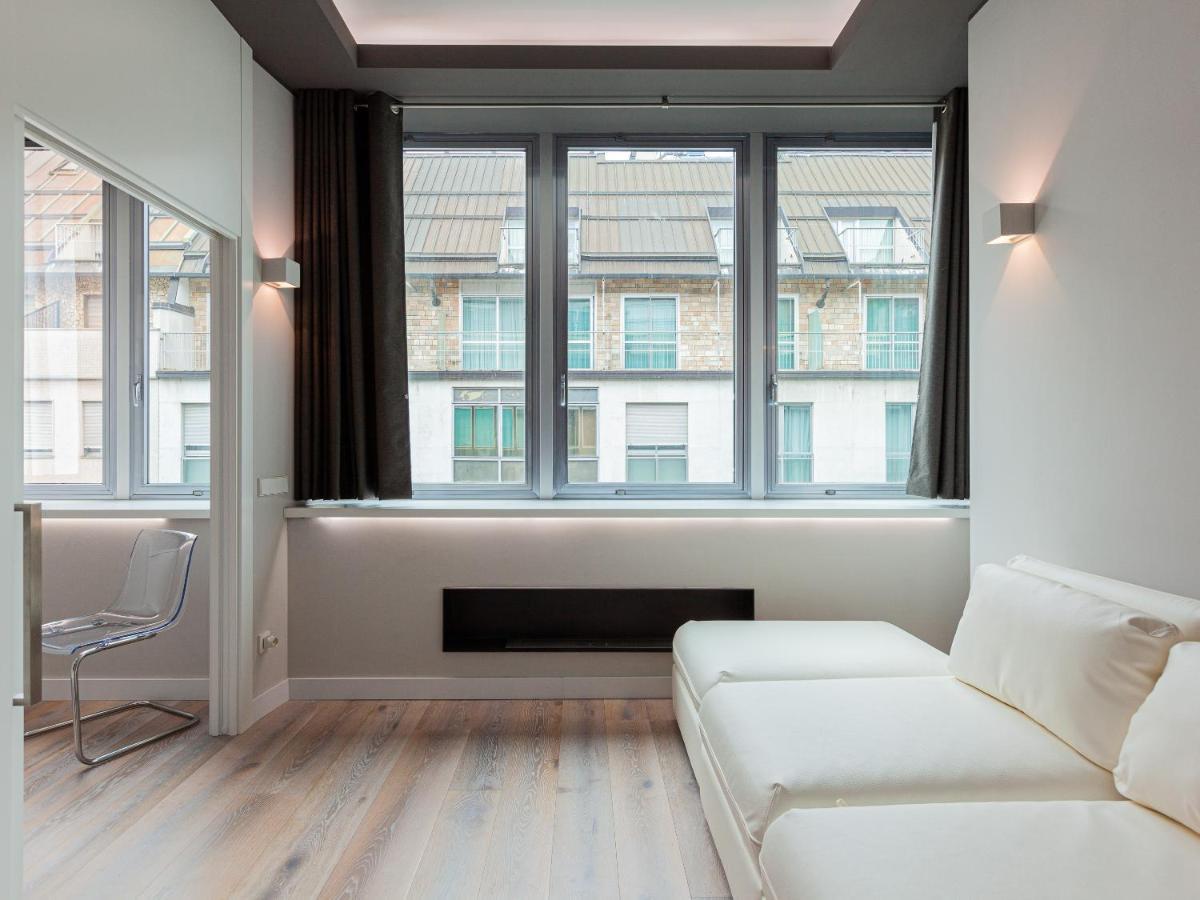 Easyhomes-City Centre Suites Mailand Exterior foto