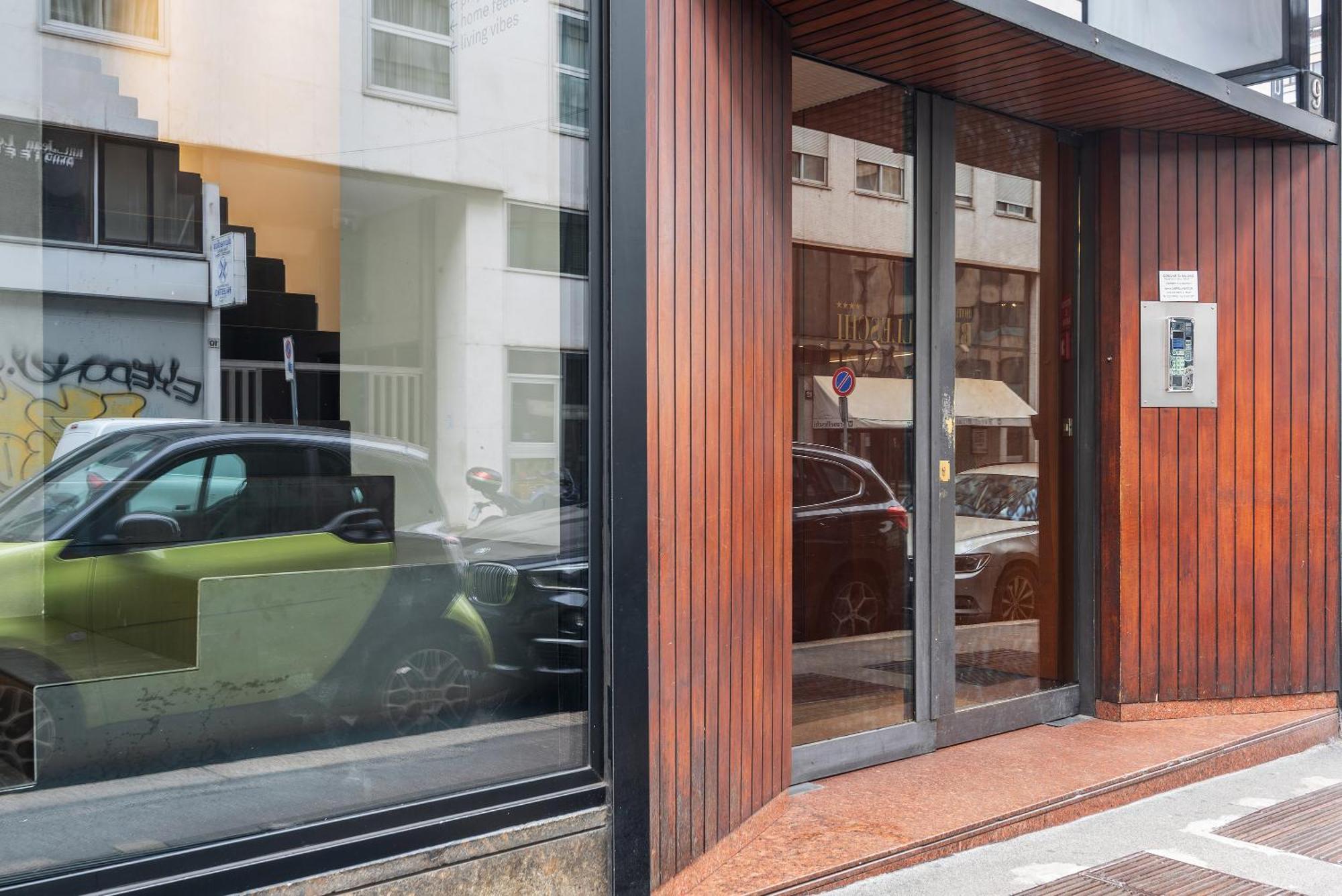 Easyhomes-City Centre Suites Mailand Exterior foto